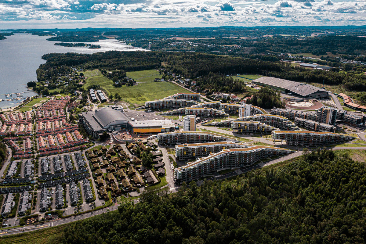 Color-changing lighting inside the Oslofjord Convention Center